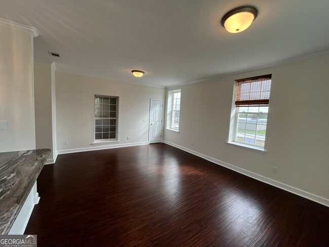 Building Photo - 65 E Main St