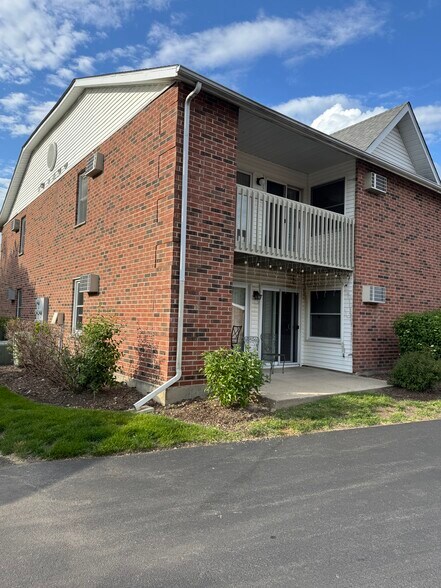 Building Photo - 1347 Cunat Ct