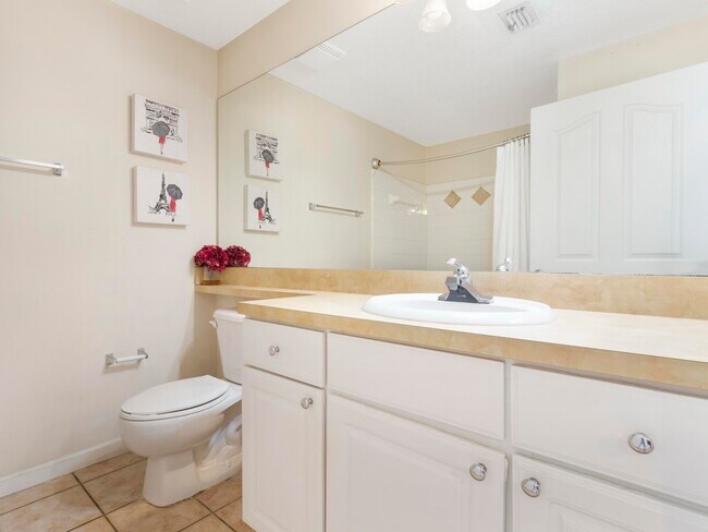 Building Photo - 9309 Myrtlewood Cir W
