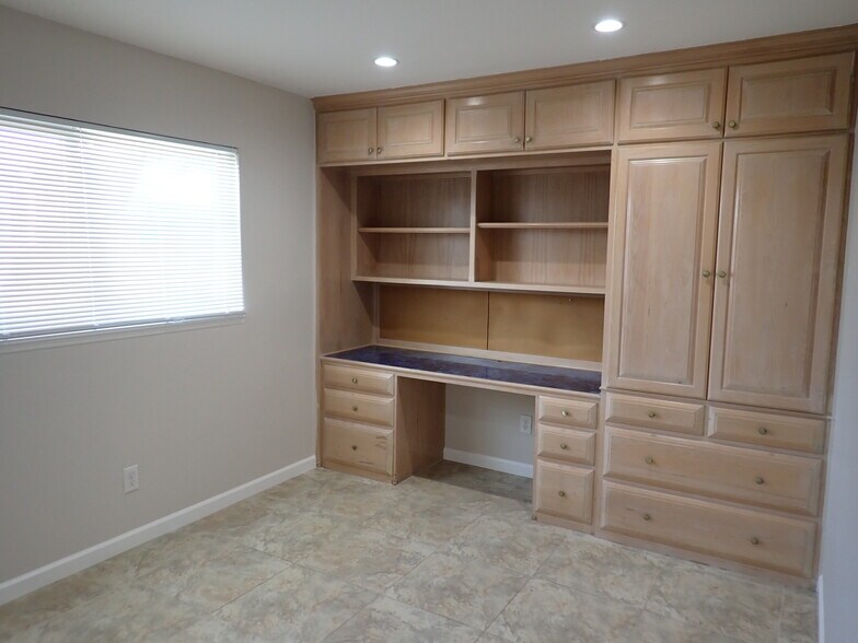 Building Photo - 1455 Transite Ave