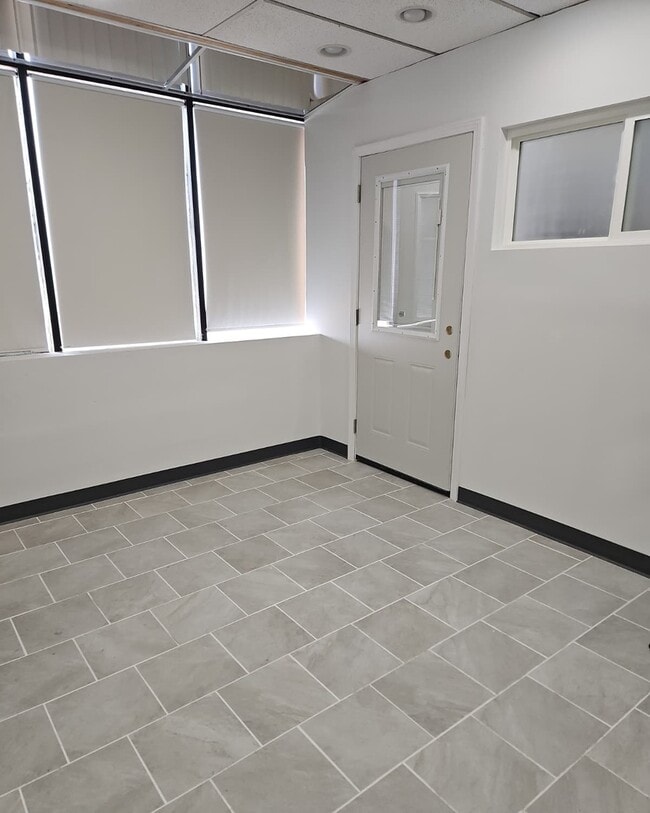 Building Photo - 6200 N Milwaukee Ave