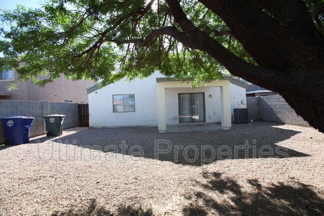 Building Photo - 15216 N B Ct