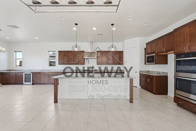 Building Photo - 9960 E Seismic Ave