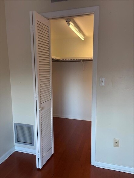 Building Photo - 5220 Brittany Dr S