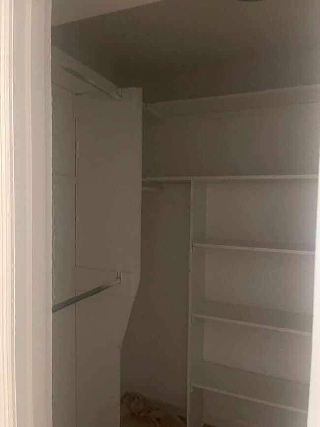 Building Photo - 133 Seminole Ave