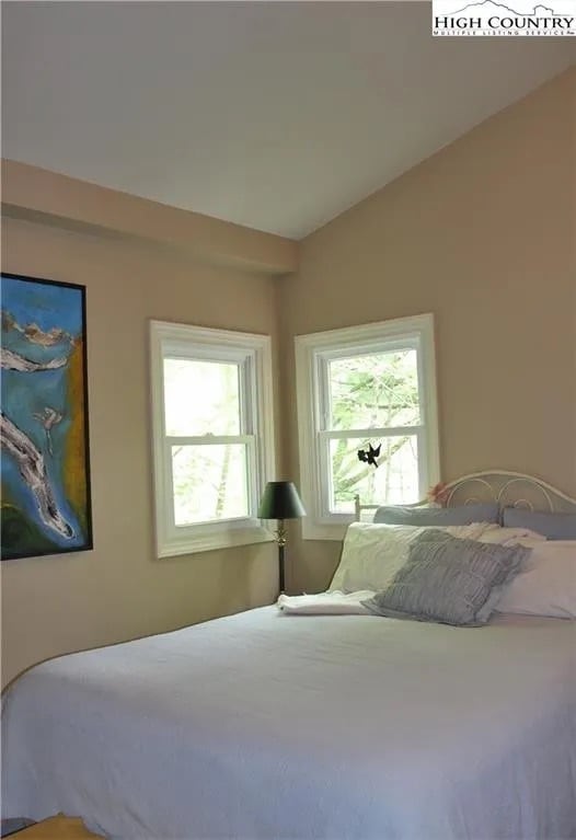 Building Photo - 162 Horseshoe Dr