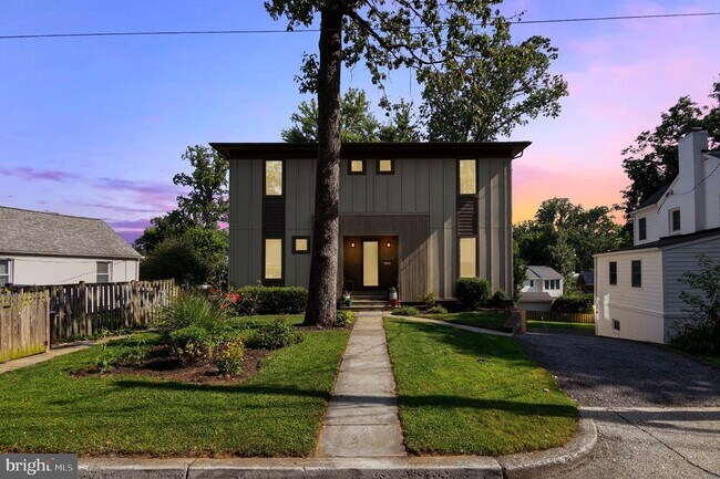 Building Photo - 5321 Glenwood Rd