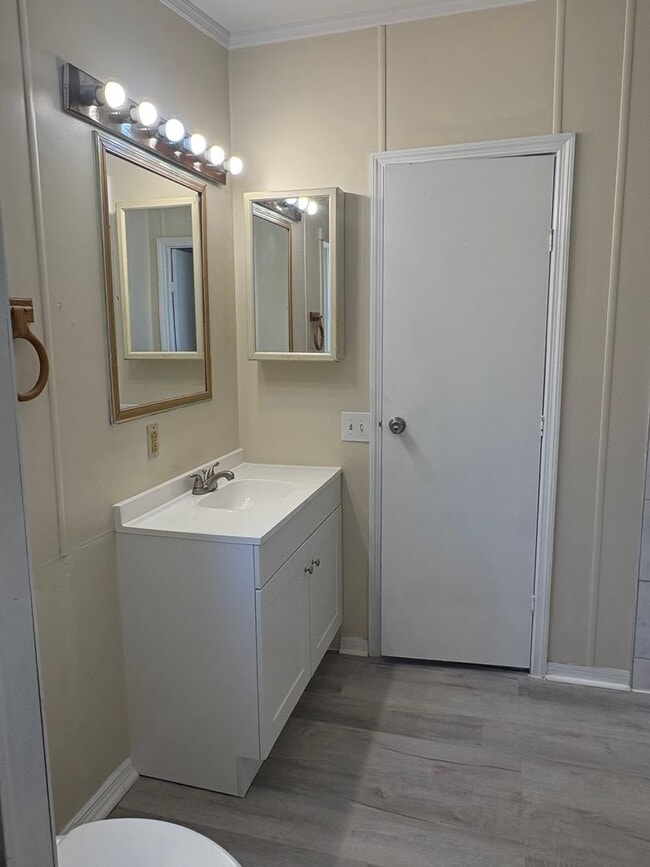 Building Photo - 4bath/2bath Mobile Home in Bay Hills Commu...
