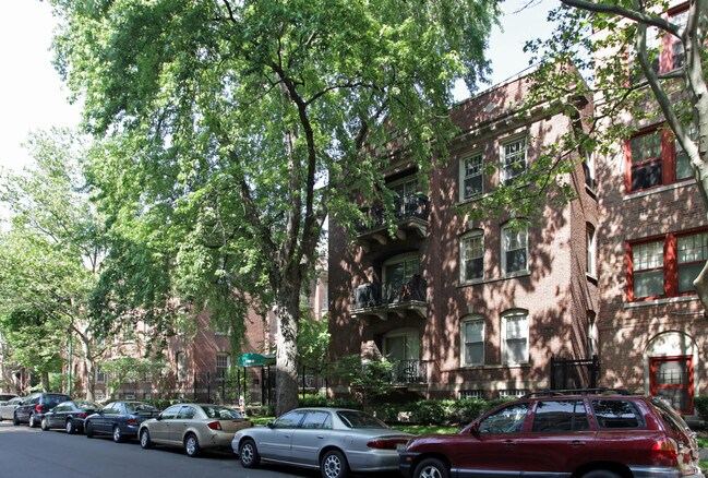 Building Photo - Harper Place Condominiums