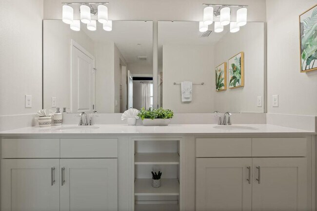 Building Photo - 3121 Paradox Cir