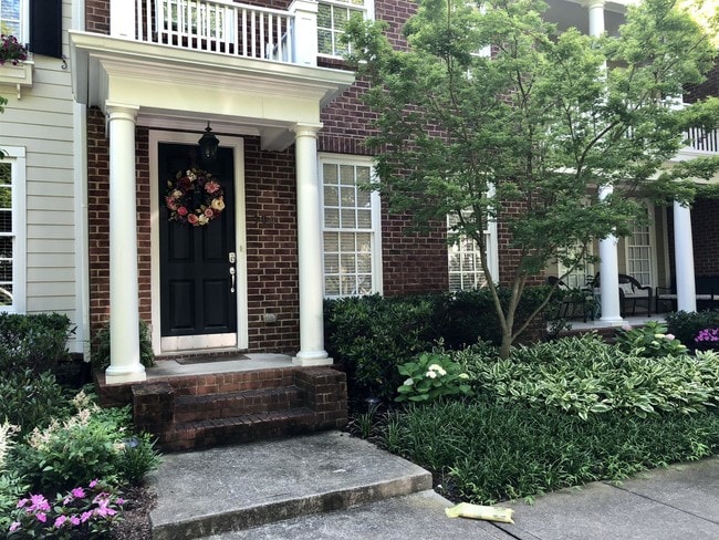 Primary Photo - 104 Pearl St