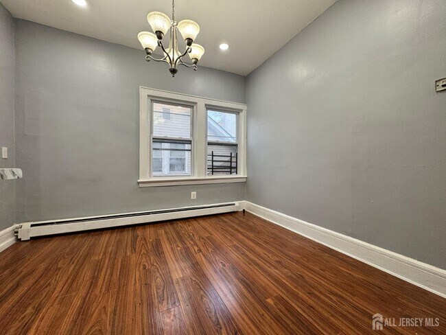 Building Photo - 51 Poe Ave