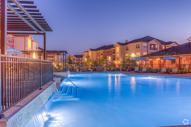 Building Photo - Ravella At Sienna Plantation