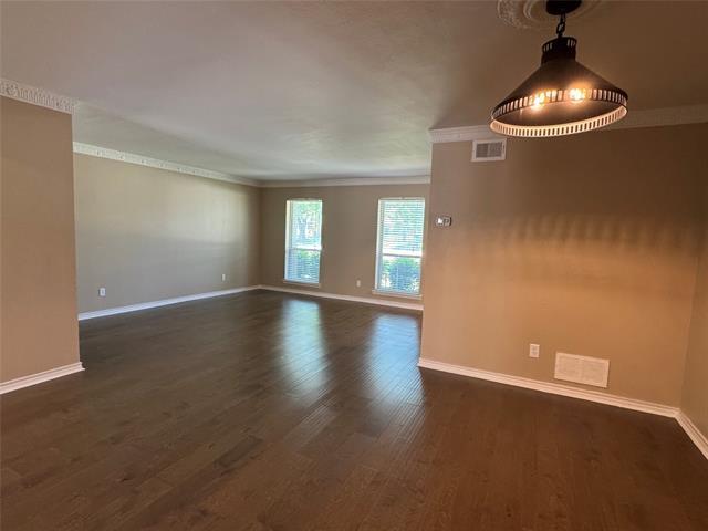 Building Photo - 3786 Weeburn Dr