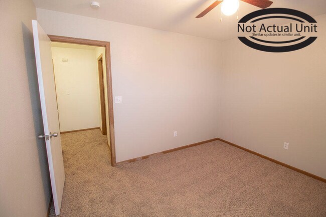 Building Photo - 1505 Native Dancer Ct
