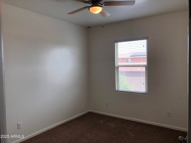 Building Photo - 226 N 199th Dr