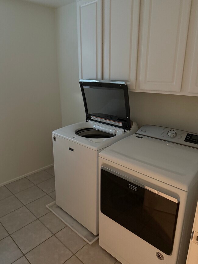 Building Photo - 794 E Catwalk Pl