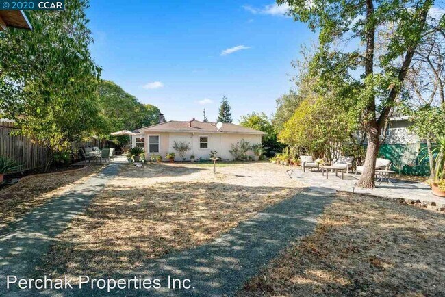 Building Photo - 2 br, 1 bath House - 1680 La Bonita