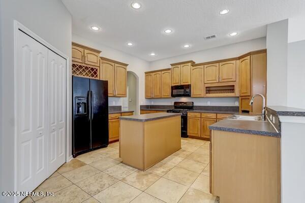 Building Photo - 6132 White Tip Rd