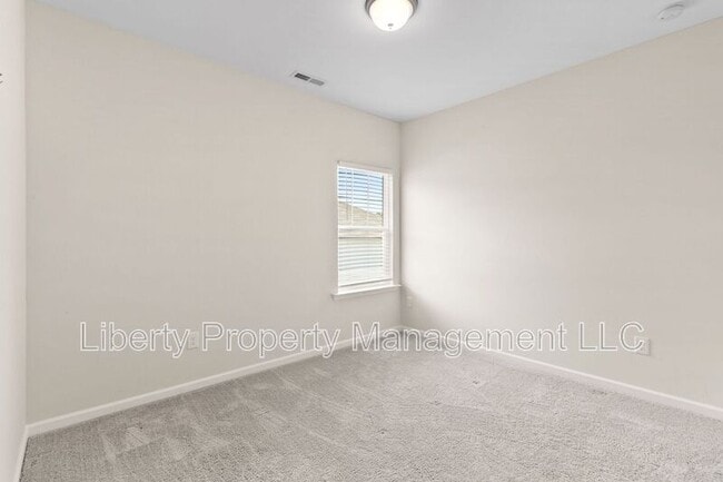 Building Photo - 433 Troy Dr