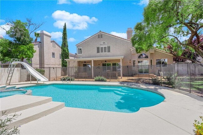 Building Photo - 8112 Tropic Isle Cir