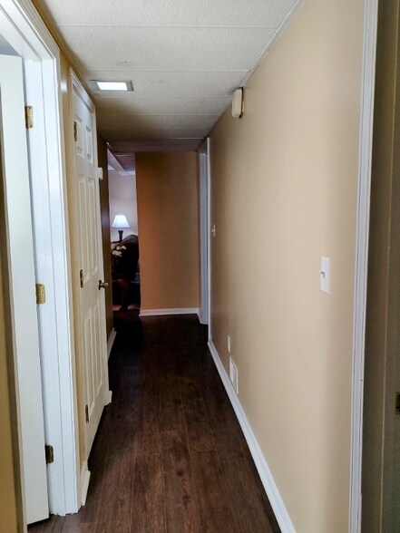 Building Photo - 5204 Roman Dr