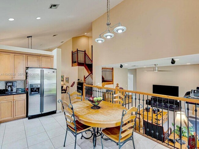 Building Photo - 4910 SW 163rd Ave