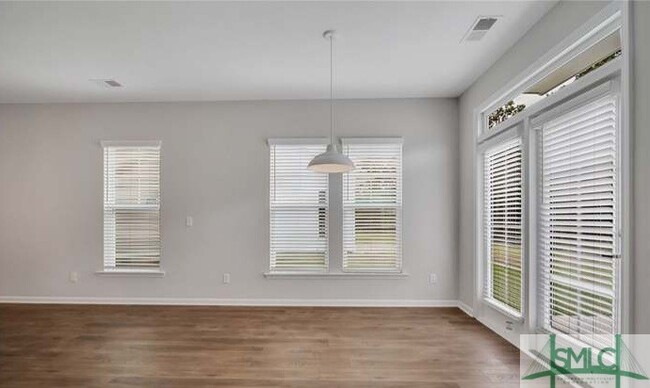 Building Photo - 63 Pomona Cir