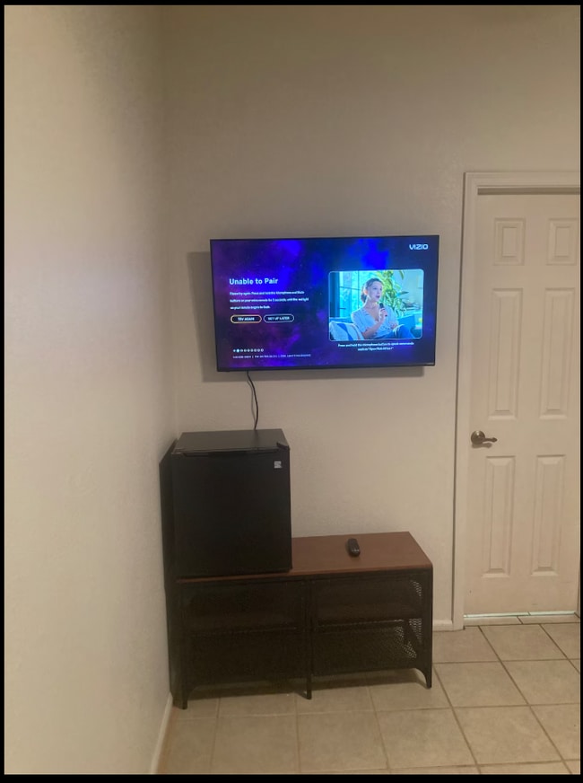 Building Photo - 1718 S Longmore St