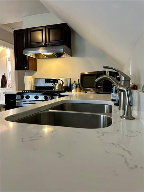 Building Photo - 1003 Narragansett Blvd