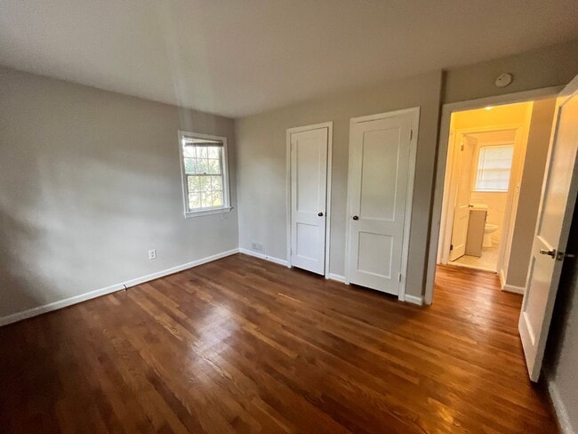 Building Photo - 7908 Wellington Rd