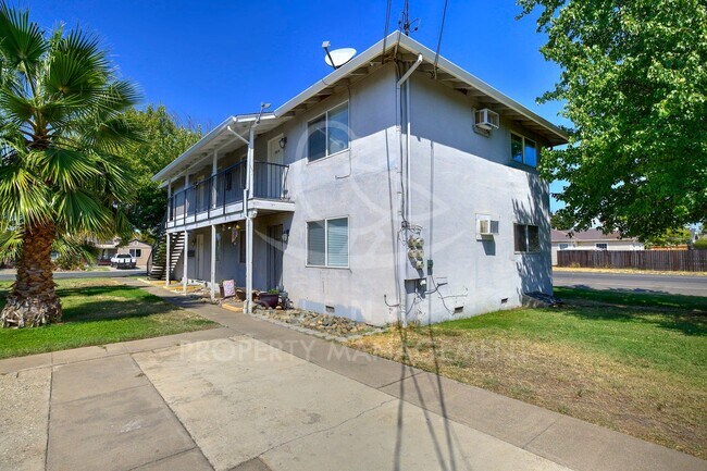 Building Photo - 291 J St