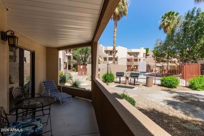 Building Photo - 4850 E Desert Cove Ave
