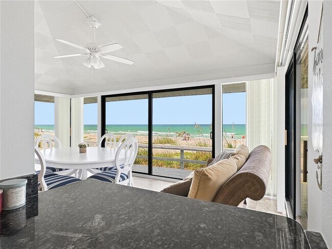 Building Photo - 2823 Gulf of Mexico Dr