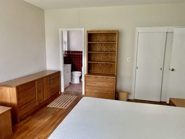 Primary MBR w full bathroom - 716 HIGHLAND AVE NW