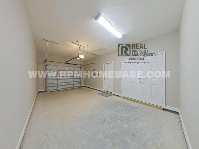 Building Photo - Brand-New 2-Bedroom Gem with Modern Comfor...