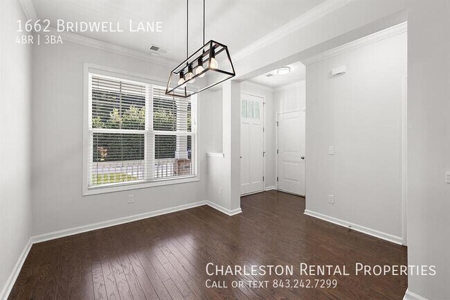 Building Photo - 1662 Bridwell Ln