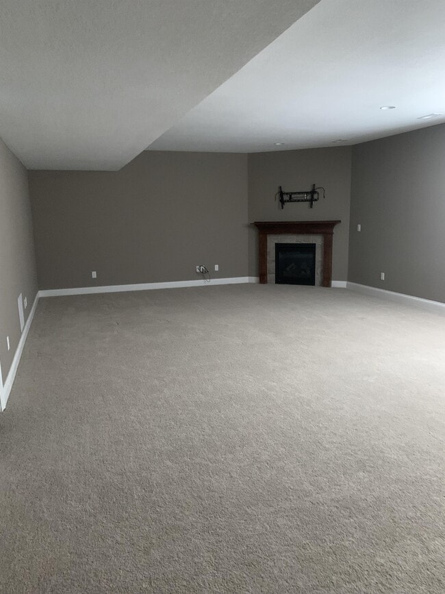 Building Photo - 16008 Springbrook Trl