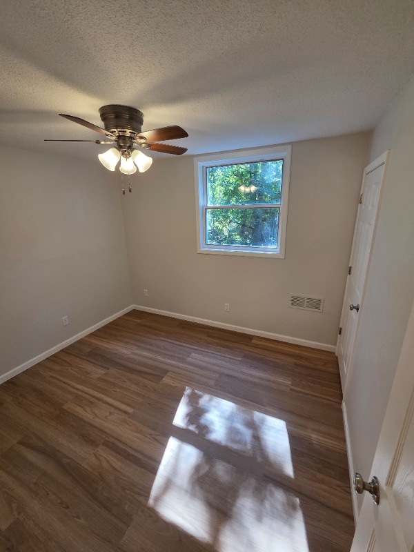 Building Photo - 1349 Main St