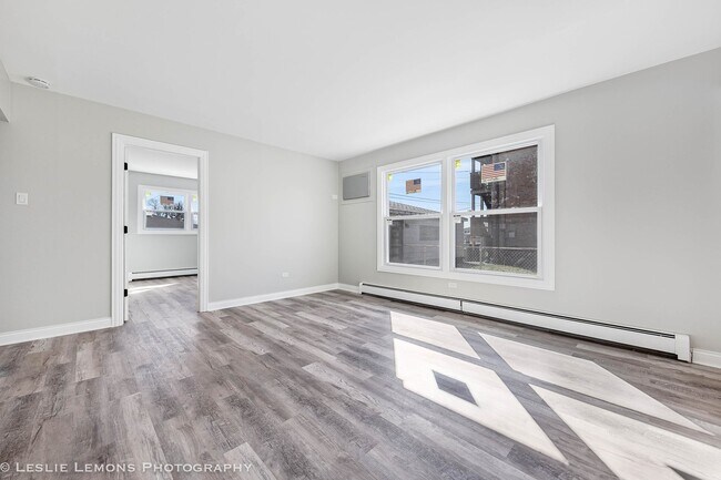 Building Photo - 7653 Roberts Rd