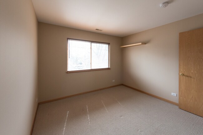 Building Photo - 309 Abington Woods Dr