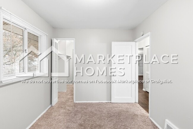 Building Photo - 746 Jefferson Rd