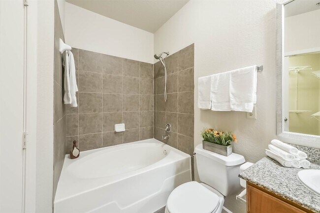 Building Photo - 1711 Old Spanish Trl