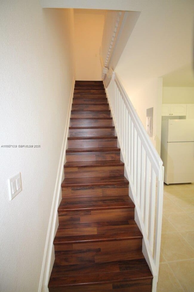 Building Photo - 8440 SW 150th Ave