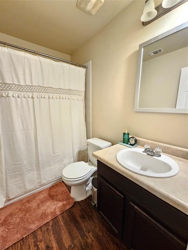 Building Photo - 1608 Monte Vista Dr