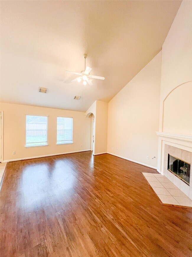 Building Photo - 5018 Juniper Walk Ln