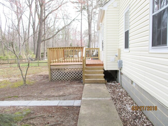 Building Photo - 4 bedroom home