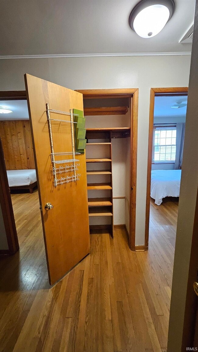 Building Photo - 509 S Swain Ave