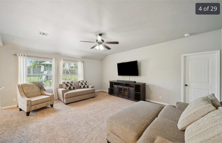 Building Photo - 9246 N 143rd East Ave