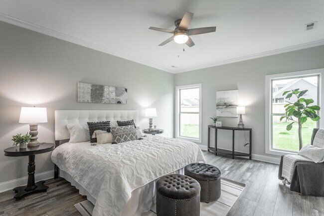 Building Photo - 8955 Silver Maple Dr